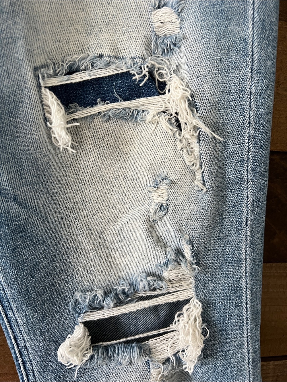 KanCan Women's Mid Rise Super Flare Distressed Jeans in Lightwash Blue Size 29T - Picture 4 of 9